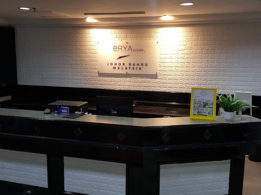 柔佛新山苏利亚尔雅酒店 外观 照片