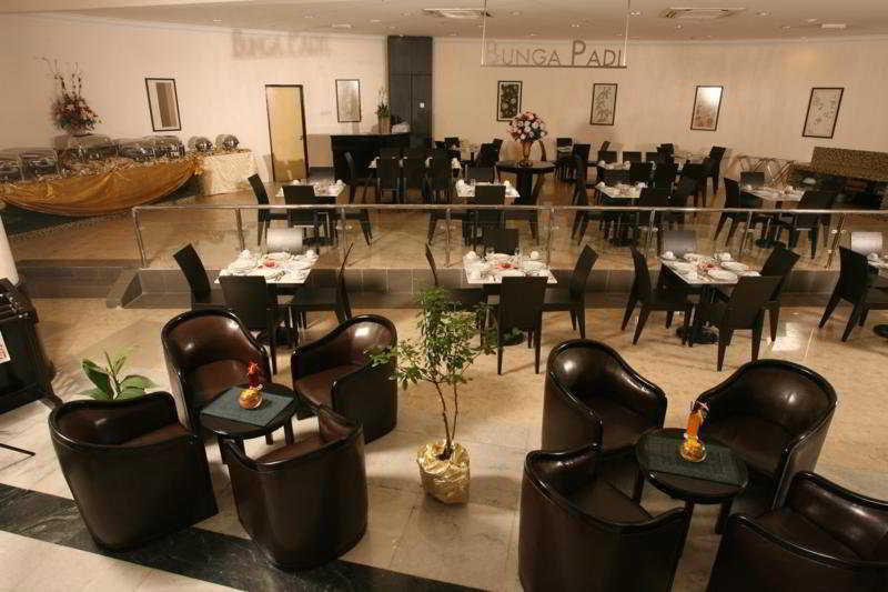 柔佛新山苏利亚尔雅酒店 外观 照片